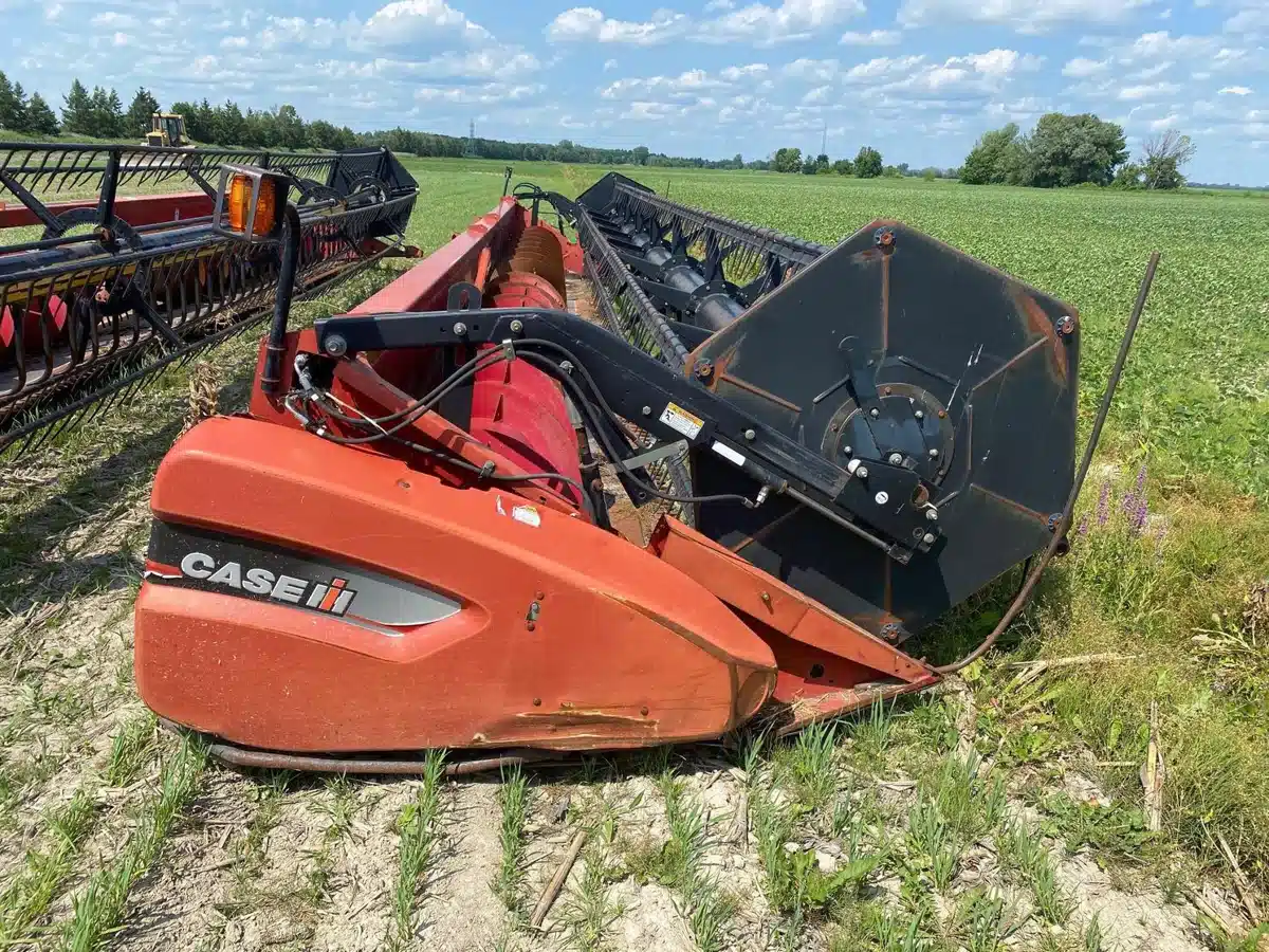 Gallery image 2 for Used 2009 Case IH 3016 Header - Pickup