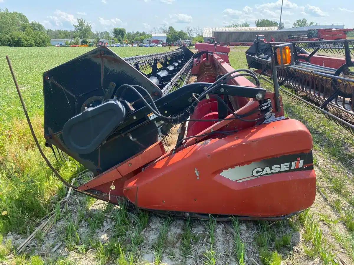 Gallery image 1 for Used 2009 Case IH 3016 Header - Pickup