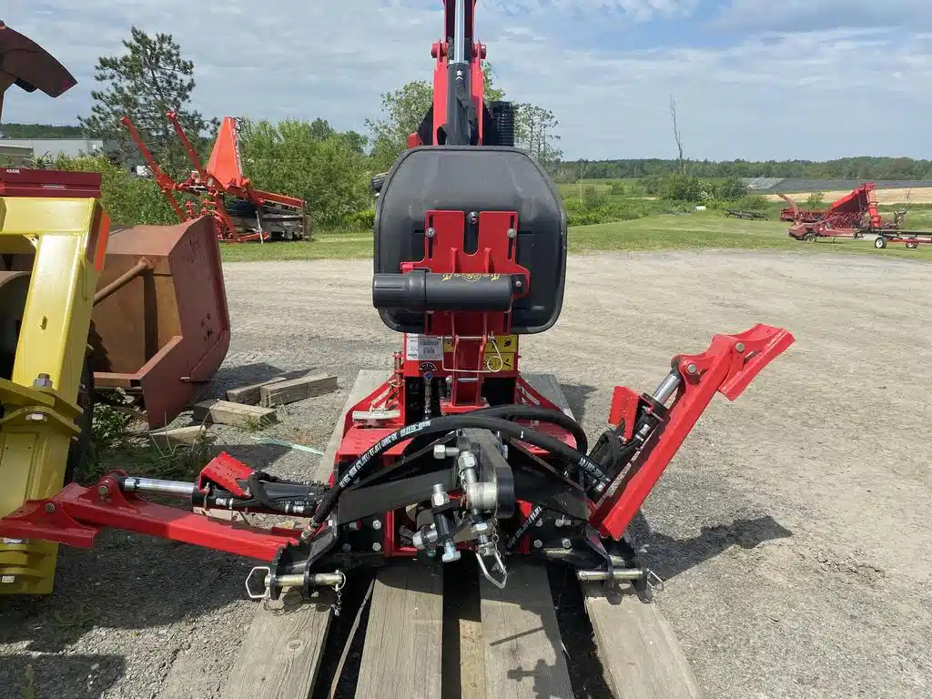 Gallery image 2 for Used 2022 Wallenstein GX920 Miscellaneous