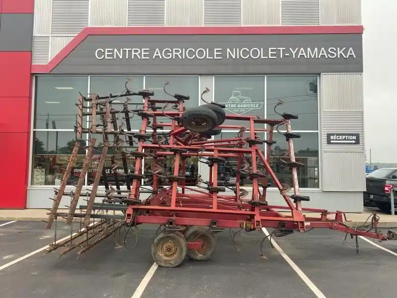 Gallery image 1 for Used 1995 Case IH 4800 Cultivator