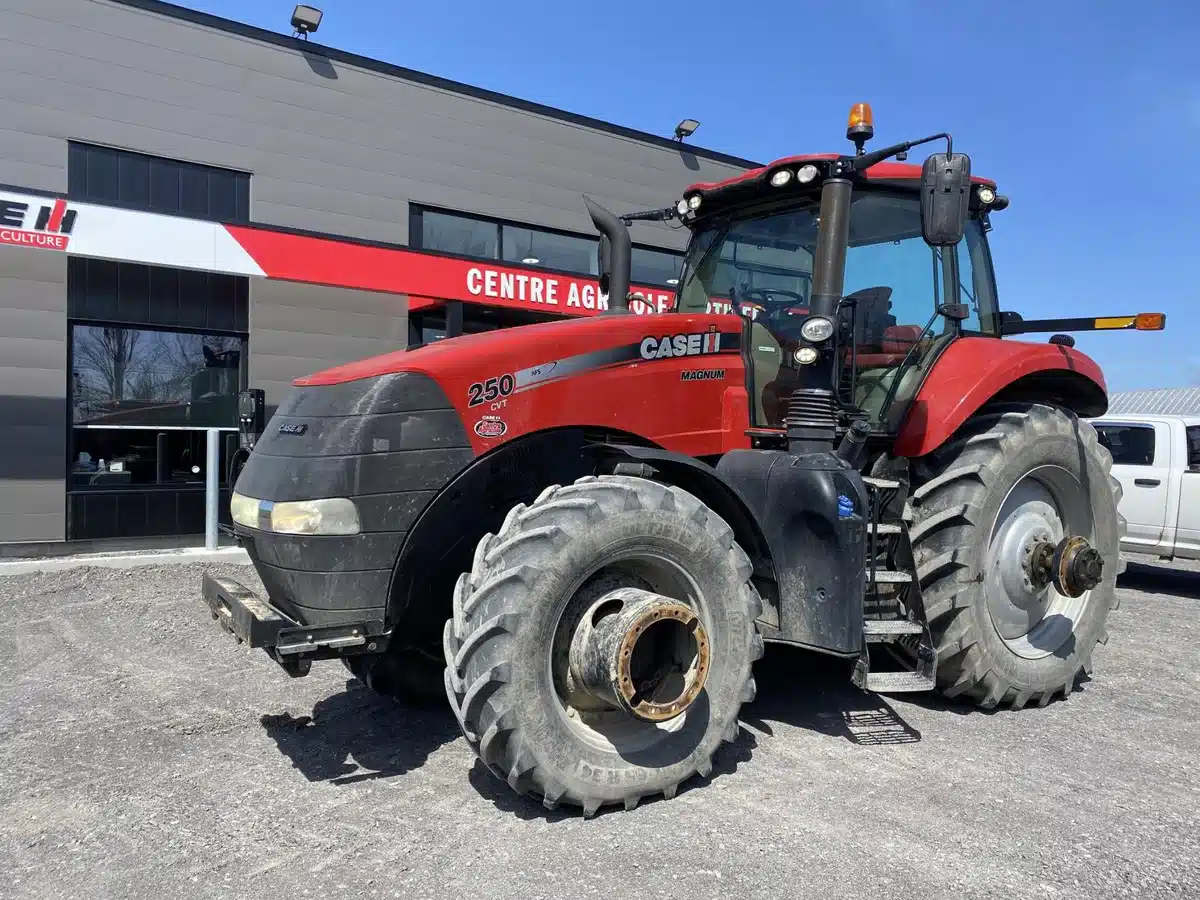 Gallery image 2 for Used 2016 Case IH MAGNUM 250 CVT Tractor