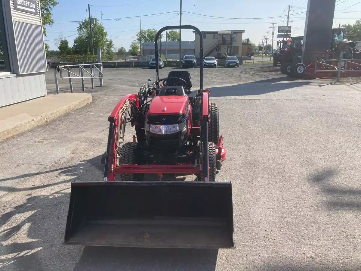 Gallery image 2 for Used 2016 Mahindra MAX 26XL Tractor