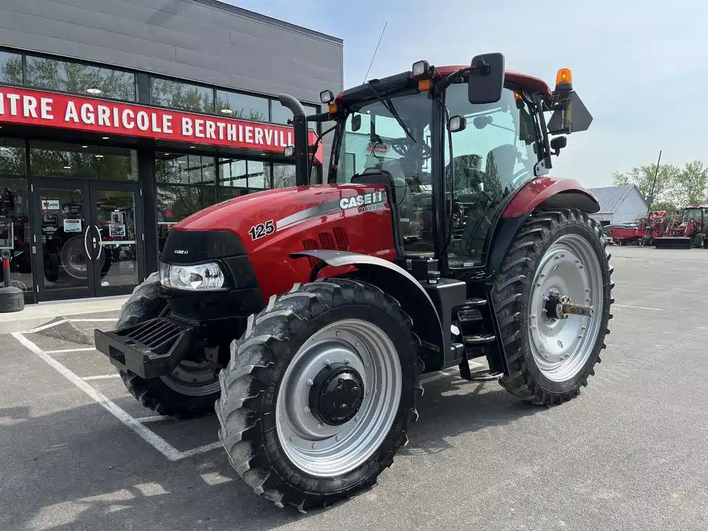 Gallery image 2 for Used 2013 Case IH MAXXUM 125 Tractor