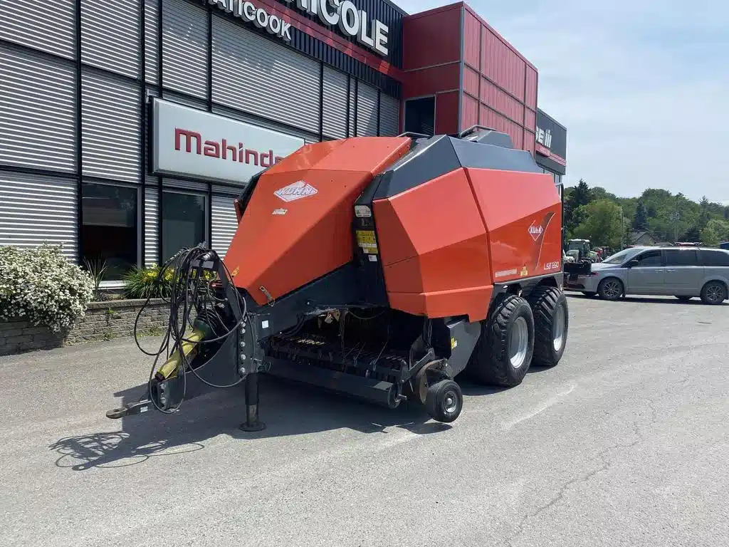 Gallery image 2 for Used 2013 Kuhn LSB 890 Square Baler - Large