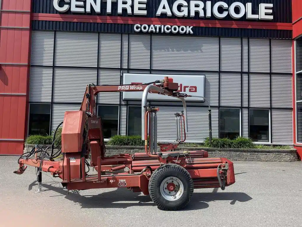 Gallery image 1 for Used 2015 Taarup 7664 Bale Wrapper