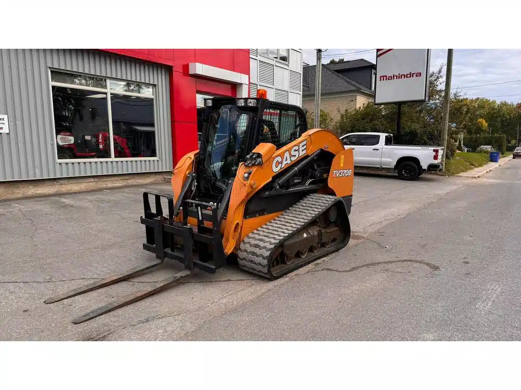 Gallery image 2 for Used 2020 Case TV370B Skid Steer