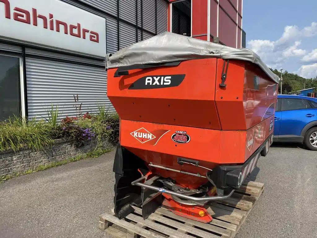 Gallery image 2 for Used 2016 Kuhn AXIS 40.2 Spreader - Fertilizer