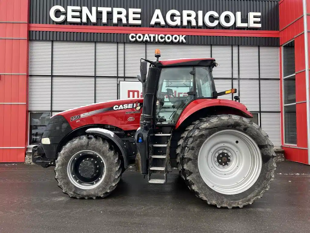 Gallery image 1 for Used 2017 Case IH MAGNUM 250 CVT Tractor