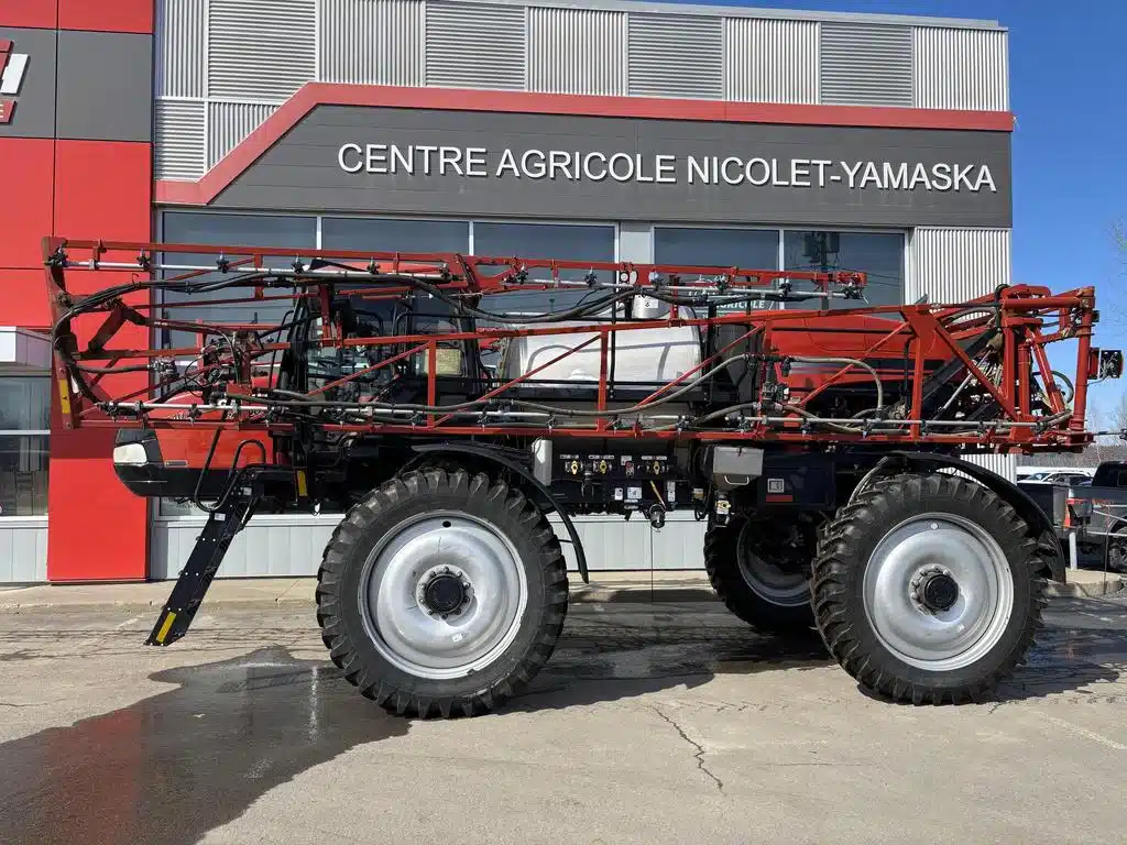 Gallery image 1 for Used 2014 Case IH PATRIOT 3340 Sprayer - Self Propelled