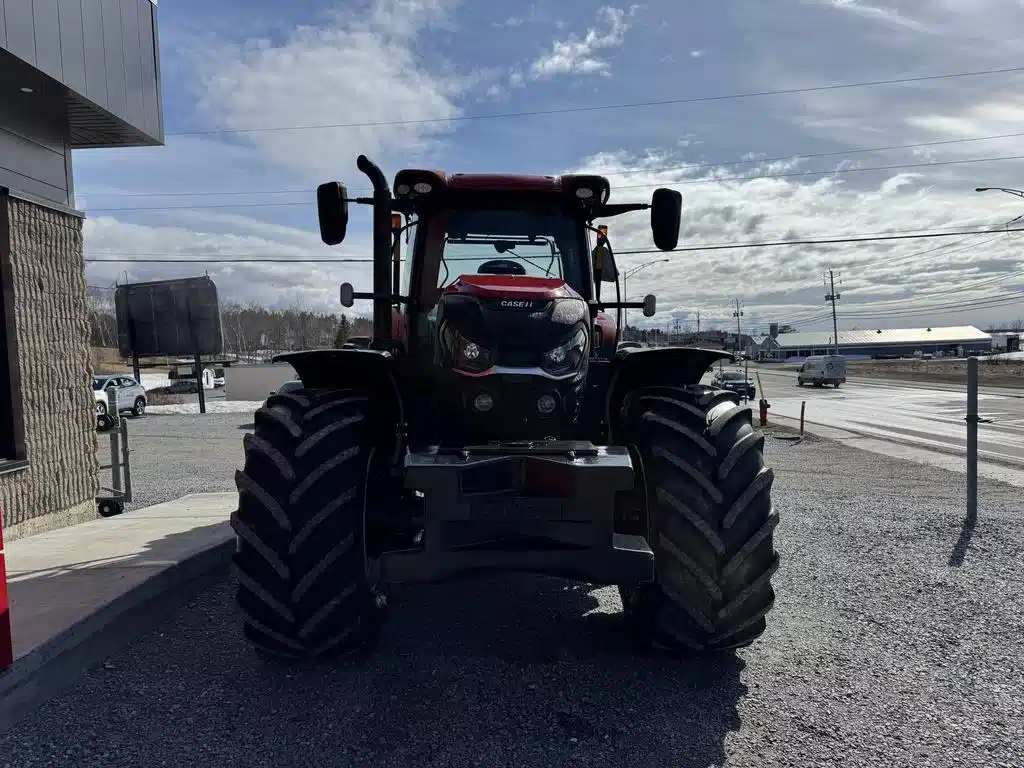 Gallery image 2 for Used 2022 Case IH PUMA 185 Tractor