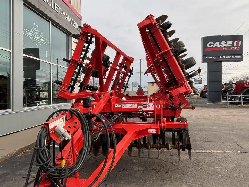 Gallery image 2 for Used 2017 Kuhn 4810 Cultivator