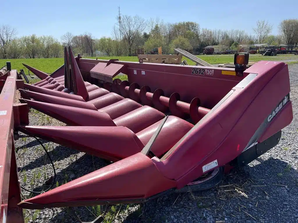 Gallery image 2 for Used 2010 Case IH 2612 Header - Row Crop