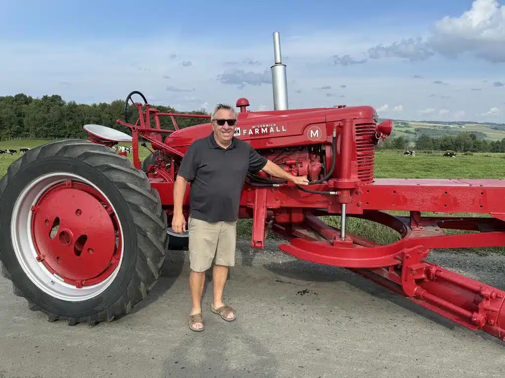 Gallery image 2 for Used 1950 International Harvester M Trojan Utility Tractor