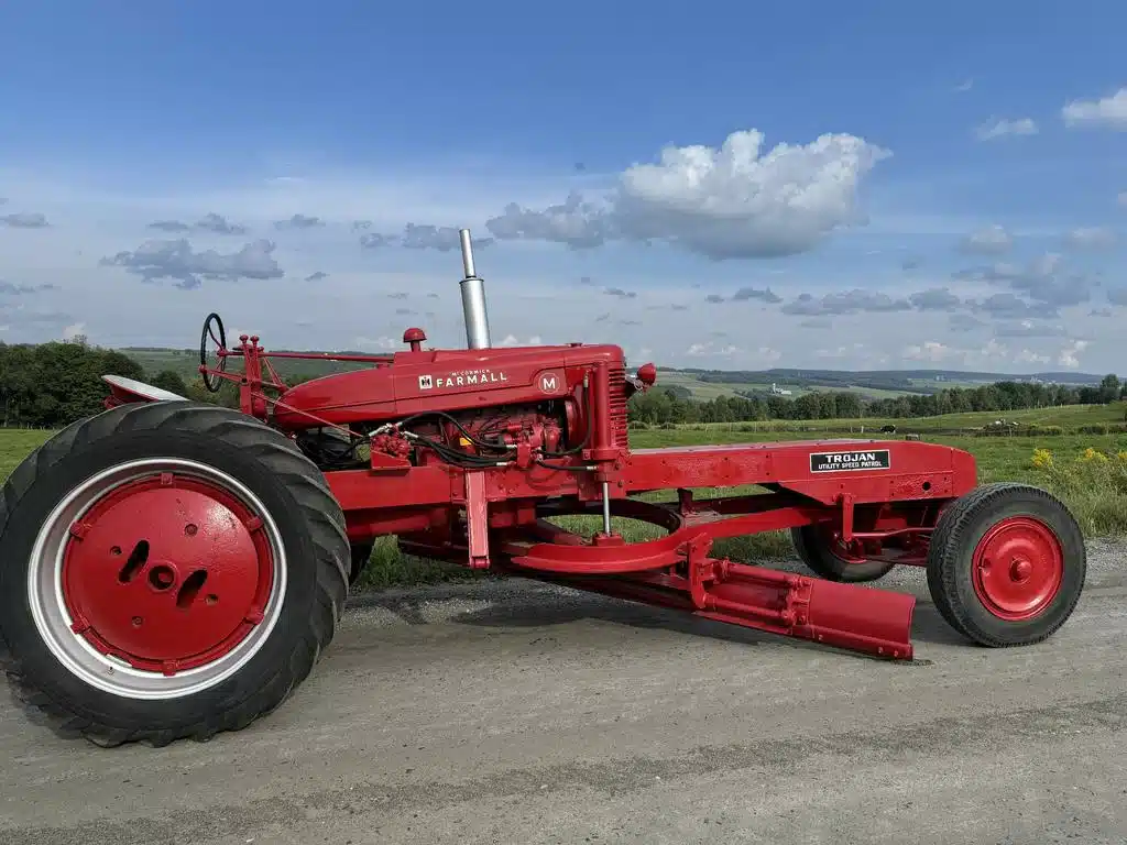 Gallery image 1 for Used 1950 International Harvester M Trojan Utility Tractor