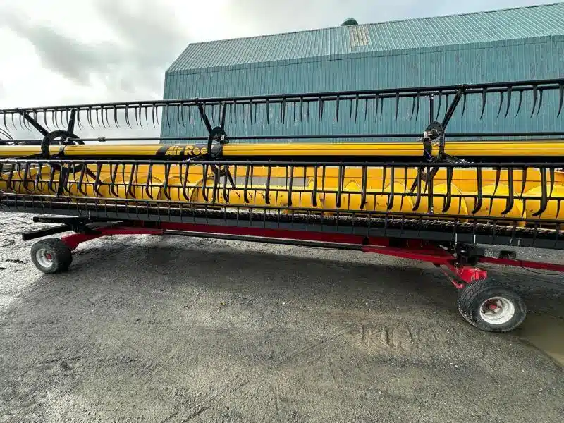 Gallery image 2 for Used 2012 New Holland 740CF Header - Flex