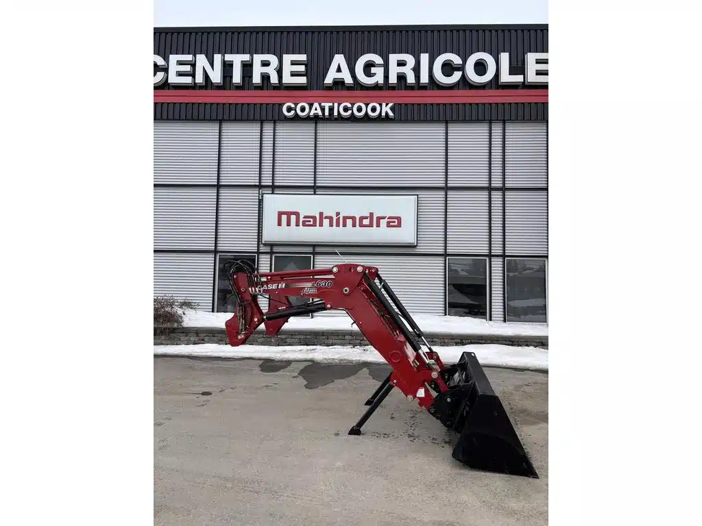 Gallery image 1 for 2024 Case IH L630 Attachment
