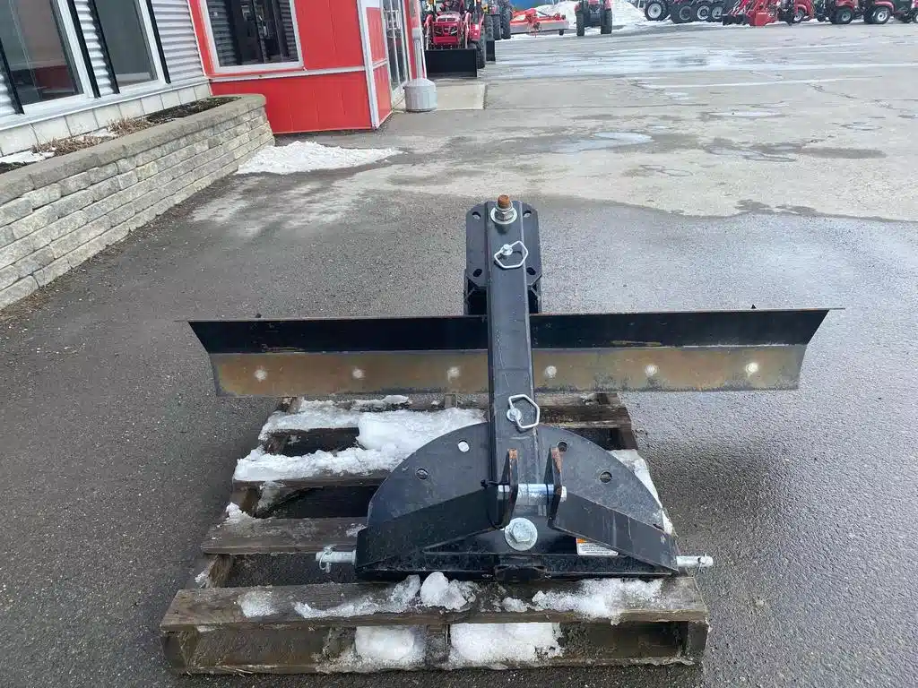 Gallery image 2 for Used 2021 Titan 6 pieds Scraper