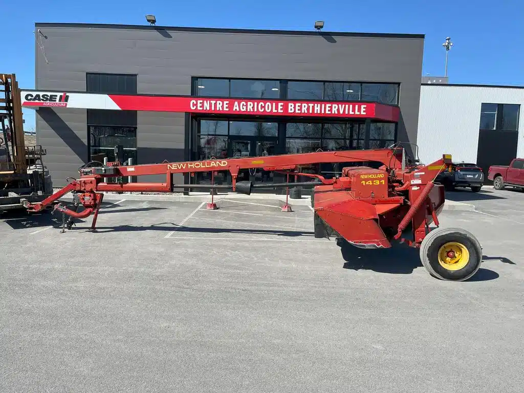 Gallery image 1 for Used 2006 New Holland 1431 Disc Mower Conditioner