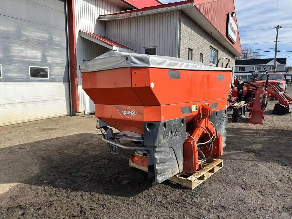Gallery image 2 for Used 2013 Kuhn AXIS 40.1 Spreader - Fertilizer
