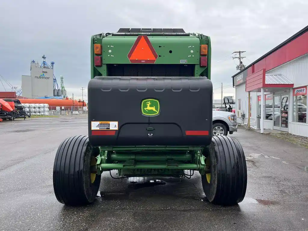 Gallery image 2 for Used 2018 John Deere 450M Round Baler