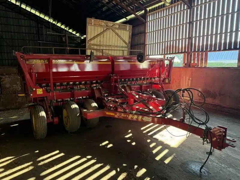 Gallery image 2 for Used 2011 Sunflower 9413 Seeder