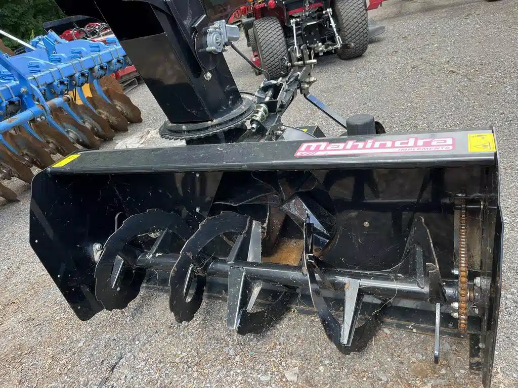 Gallery image 1 for Used 2022 Mahindra BER3PTSB56E Snow Blower