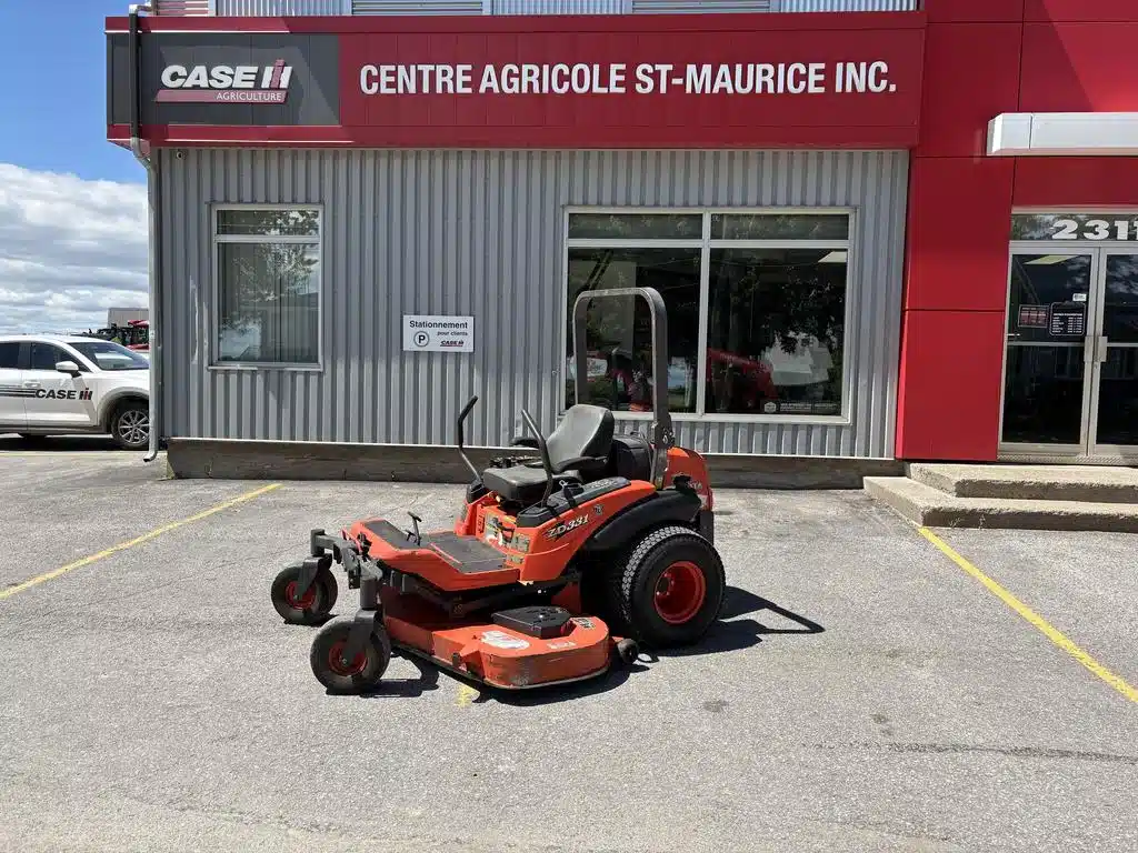 Used 2012 Kubota ZD331 Lawn Tractor