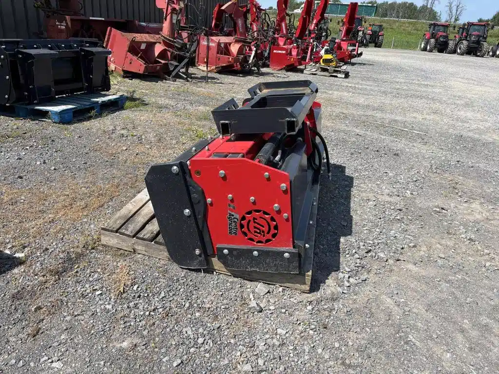 Gallery image 2 for 2023 Roberge JRRX 24-6-9.5 Snow Blower