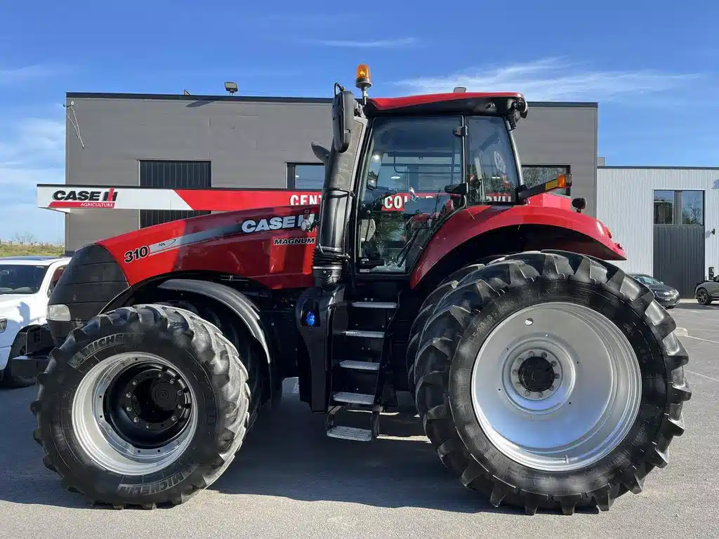 Gallery image 1 for Used 2017 Case IH MAGNUM 310 Tractor