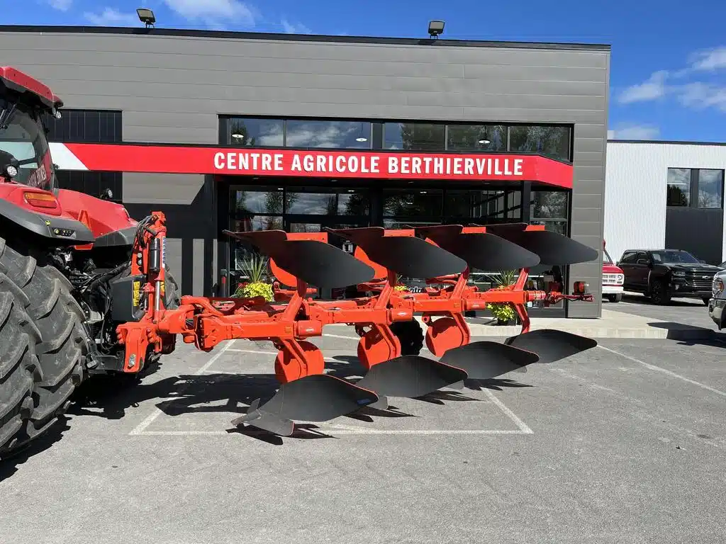 Gallery image 1 for Used 2023 Kuhn Vmaster L4E Plow