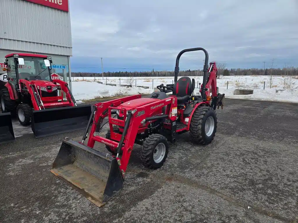 Gallery image 2 for 2023 Mahindra MAX 26XLT Tractor