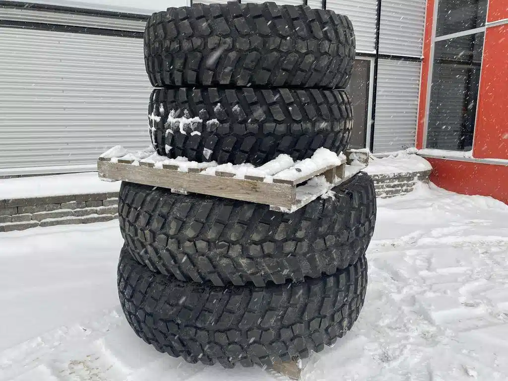 Gallery image 2 for 2021 Alliance 14.9X28 / 18.4X34 Tires