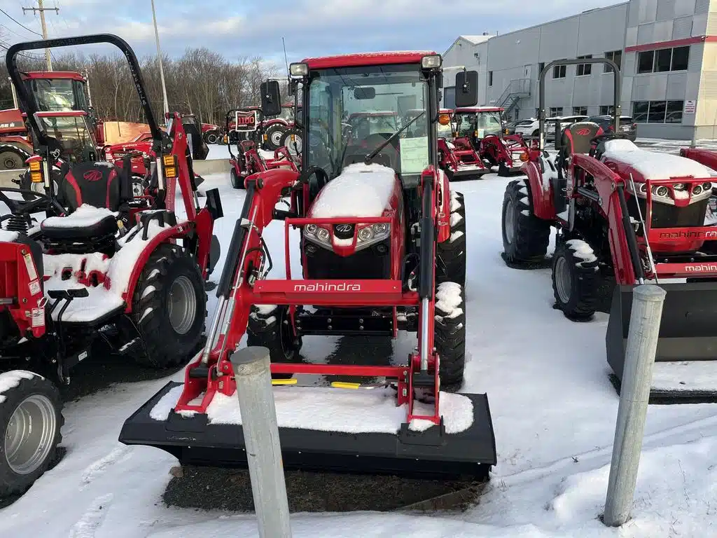 Gallery image 2 for Used 2025 Mahindra 1640 Tractor