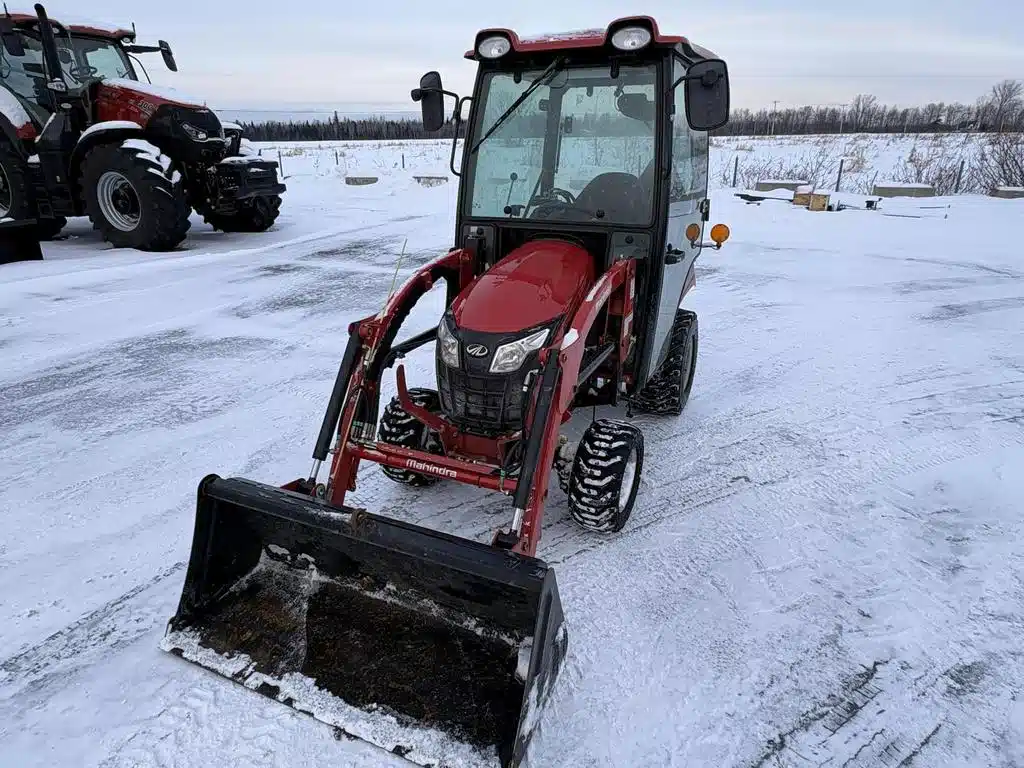 Gallery image 2 for 2021 Mahindra EMAX 20S Tractor