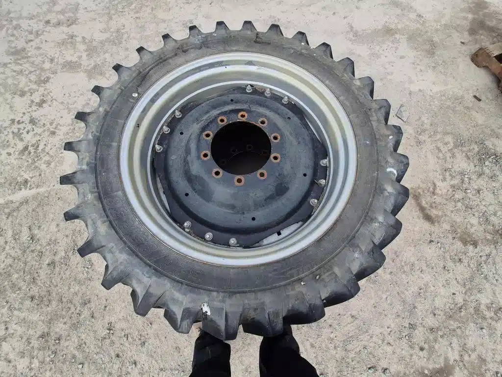 Photo de la Galerie 2 pour Michelin 320/85R38 Agribib Pneus