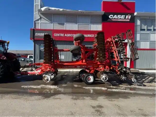 Photo de la Galerie 1 pour 2014 Kuhn 8000-25 Labour vertical