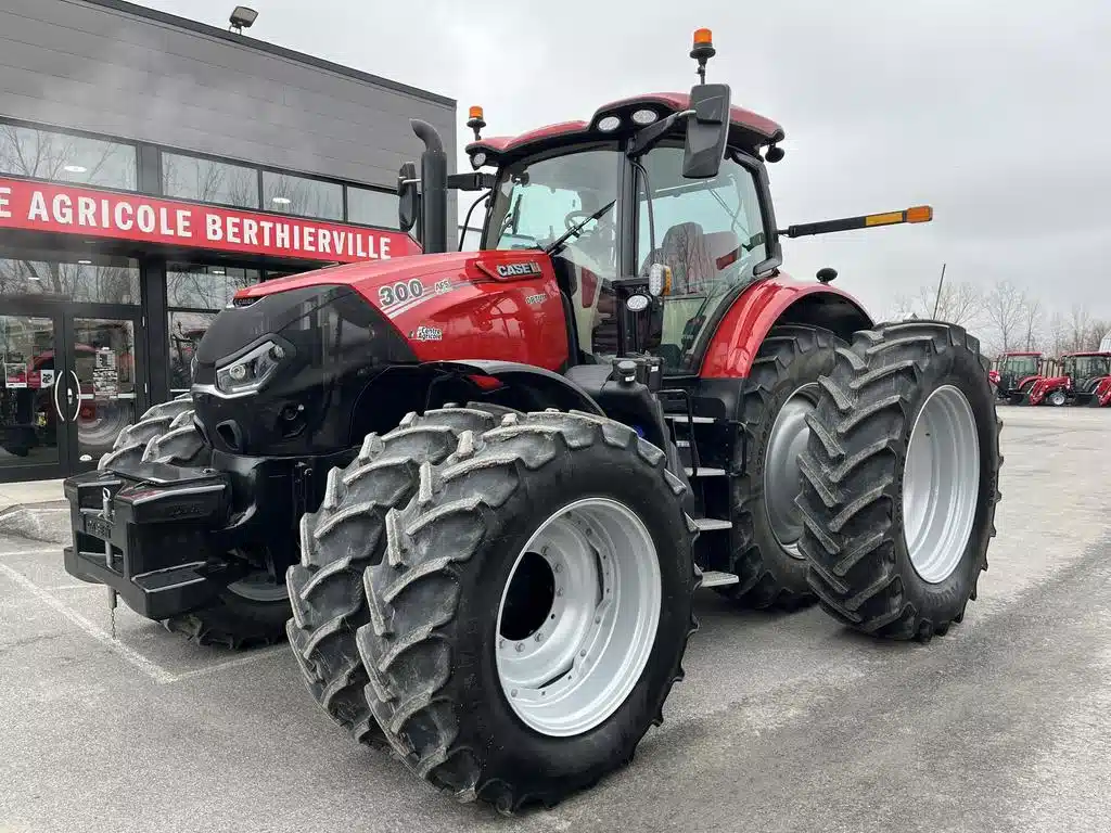 Gallery image 2 for 2024 Case IH OPTUM 300 Tractor