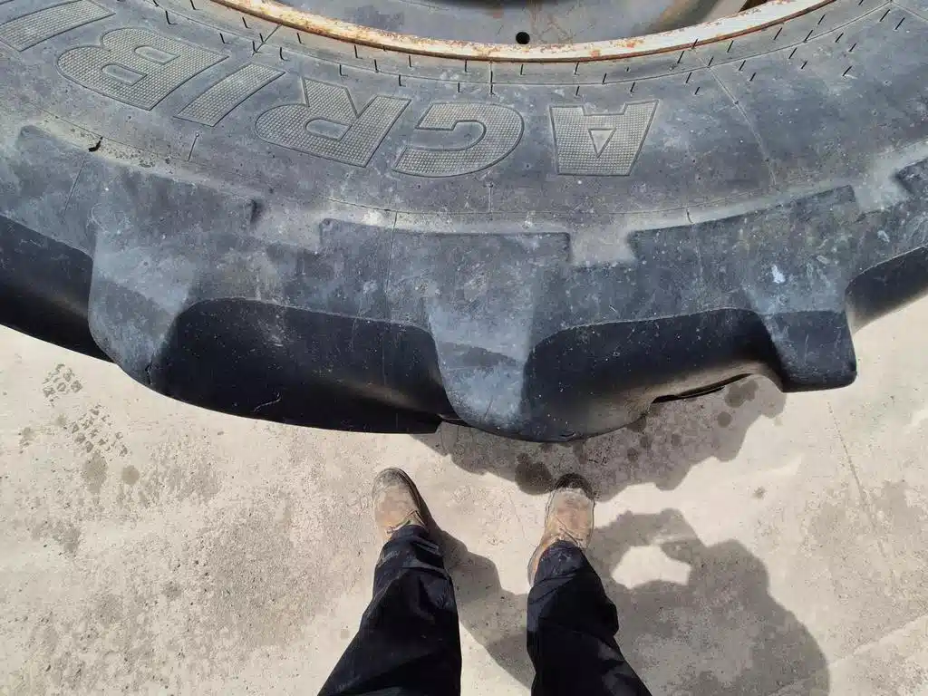 Photo de la Galerie 2 pour 2016 Michelin 380/80R38 Pneus