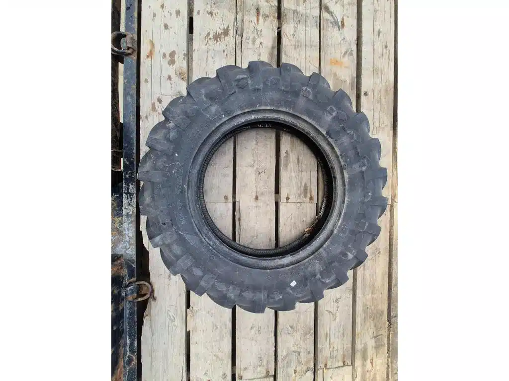 Gallery image 2 for 2019 Goodyear 7.5-20 Tires