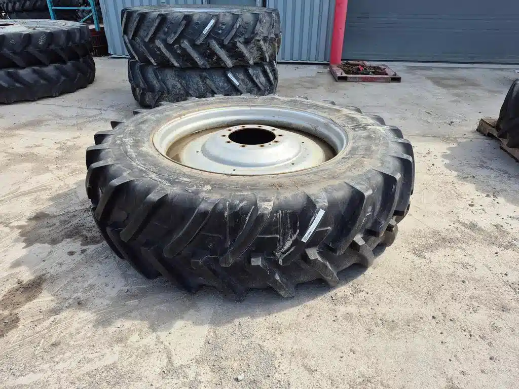 Photo de la Galerie 1 pour 2023 Michelin 480/80R42 Pneus