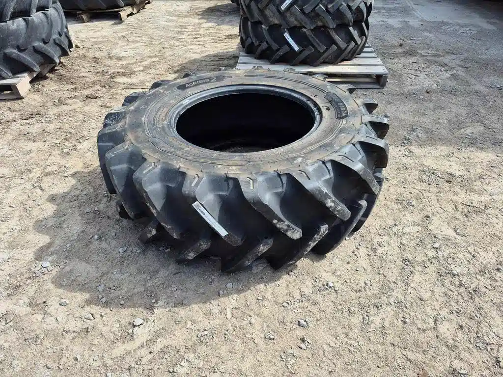 Gallery image 1 for 2024 Michelin 380/85R24 AGRIBIB 2 Tires