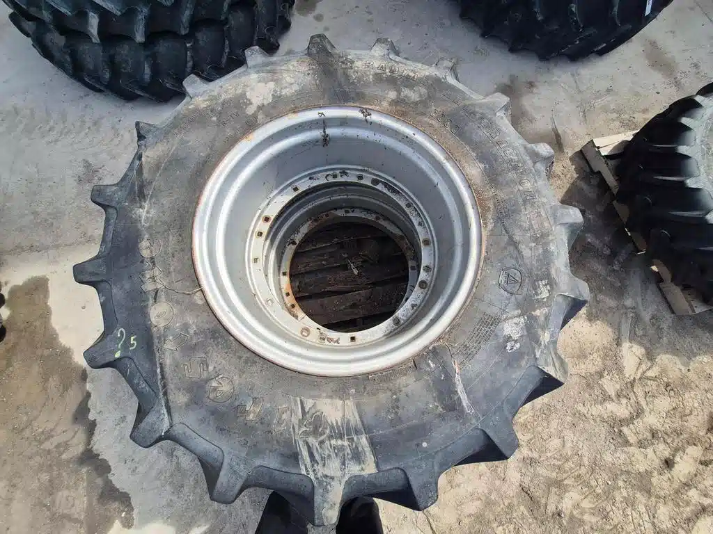 Gallery image 2 for 2020 Firestone 420/85R28 Tires