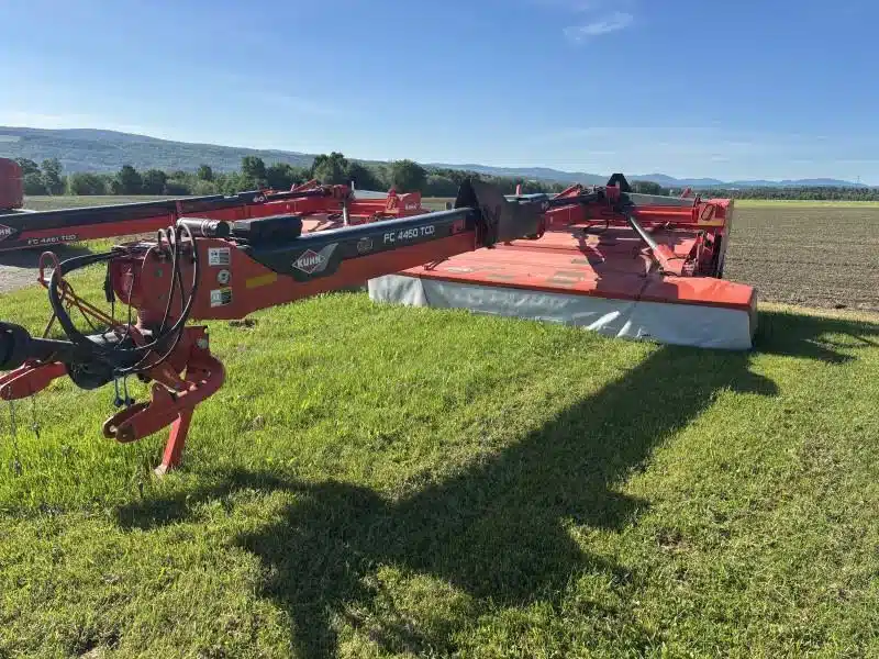 Gallery image 1 for 2019 Kuhn FC 4460 TCD Disc Mower Conditioner