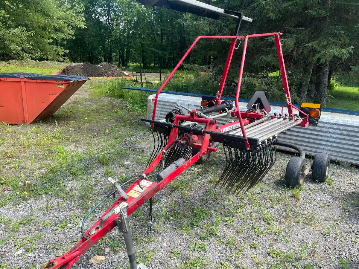 Gallery image 1 for Used 2015 Massey Ferguson RK3814 Rake