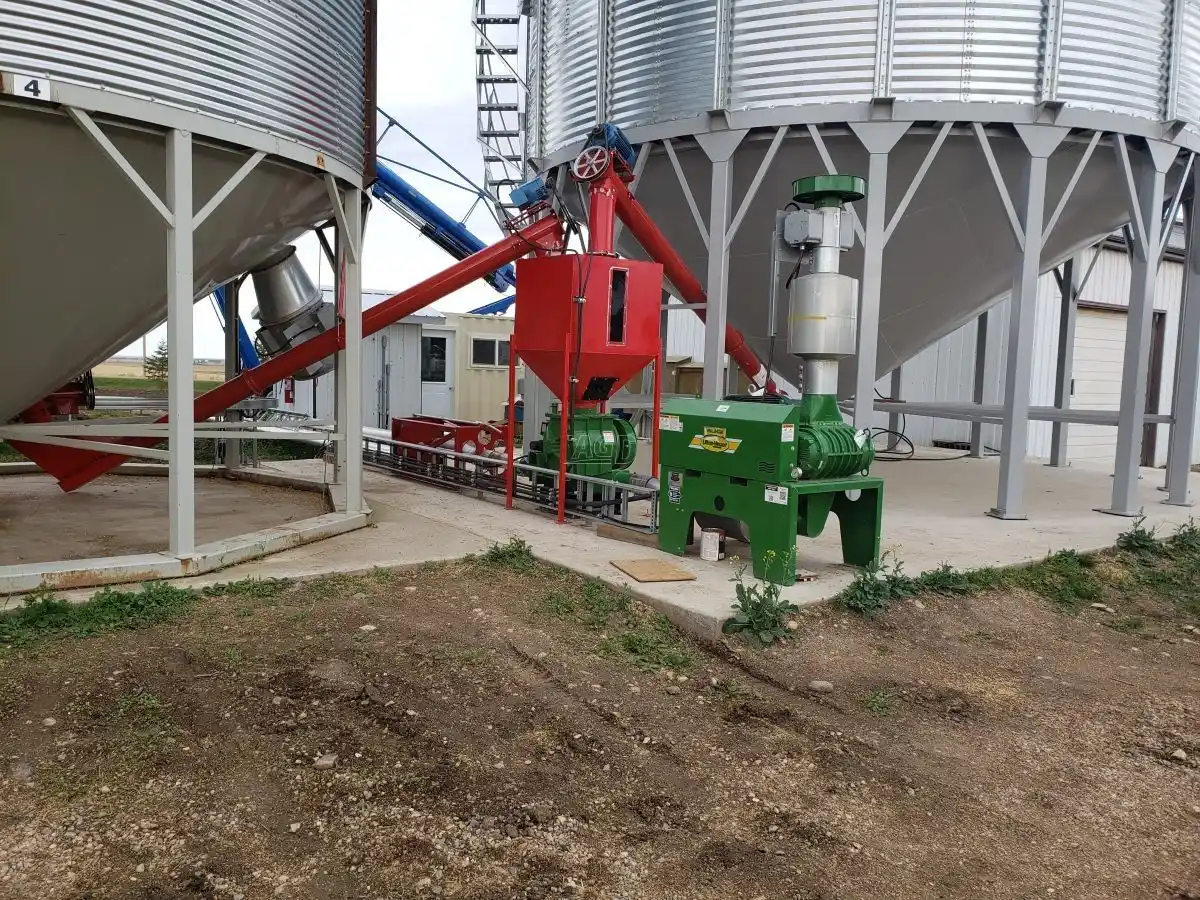Gallery image 1 for New 2021 Walinga ULTRA-VEYOR Grain Dryer