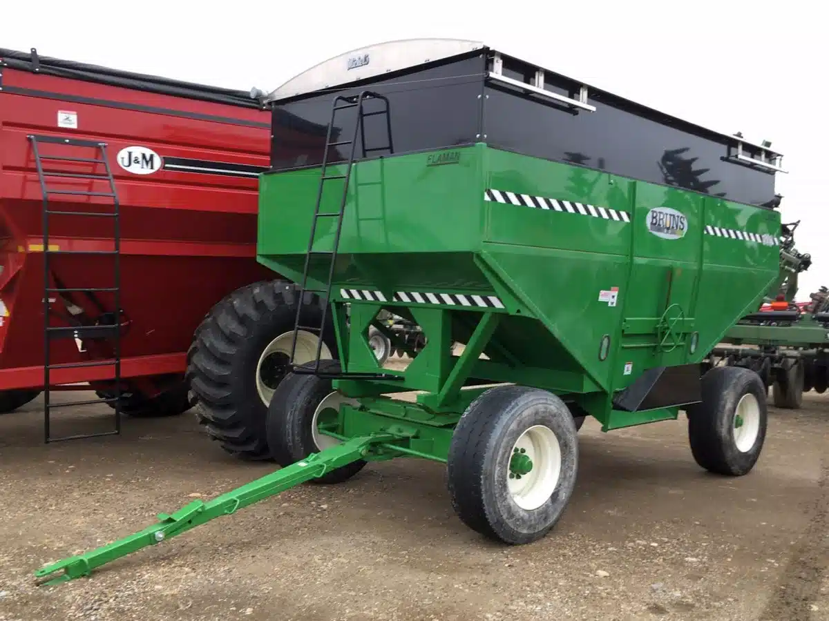 Gallery image 2 for Bruns Manufacturing 600 Gravity Box