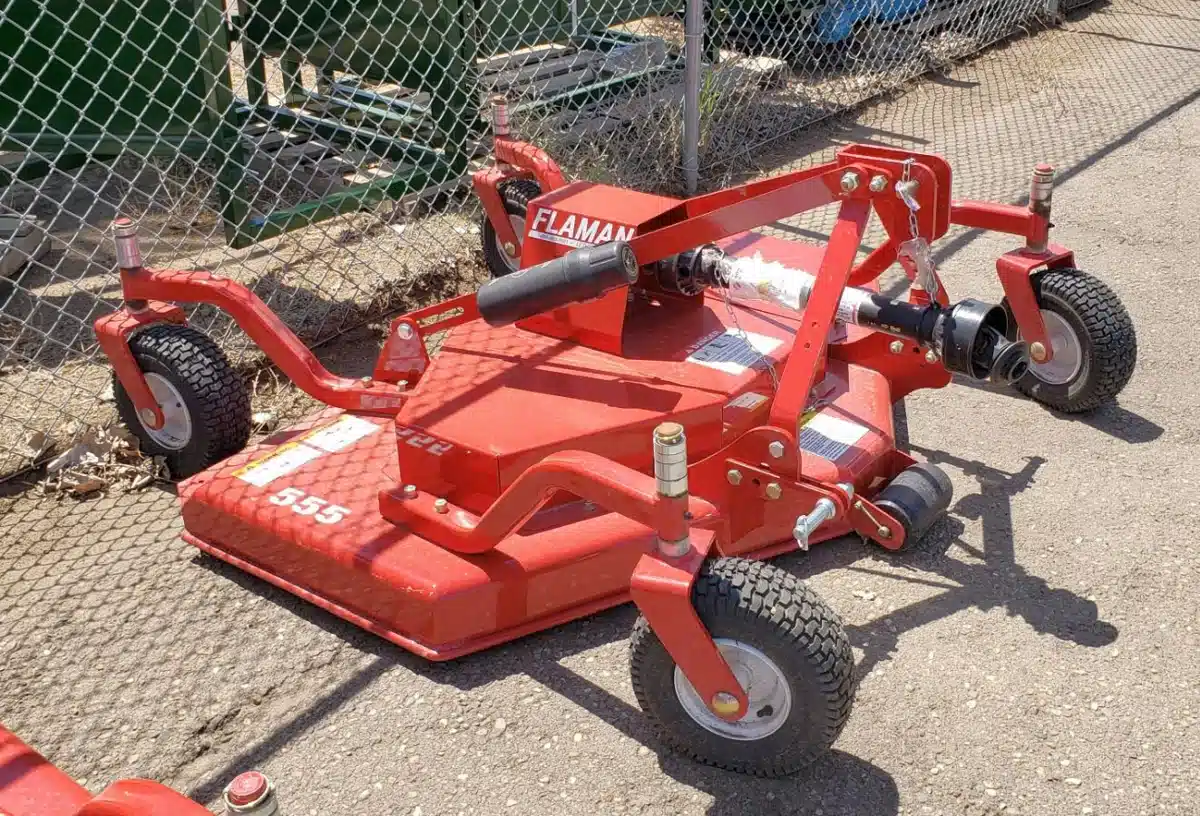 Gallery image 1 for 2020 Farm King Y555 Mower - Finishing