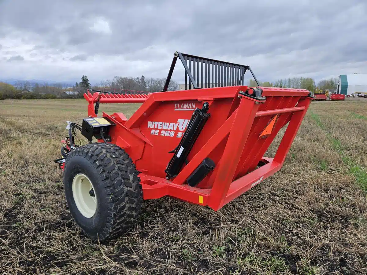 Gallery image 2 for New 2022 Riteway RR 900 ST Rock Picker