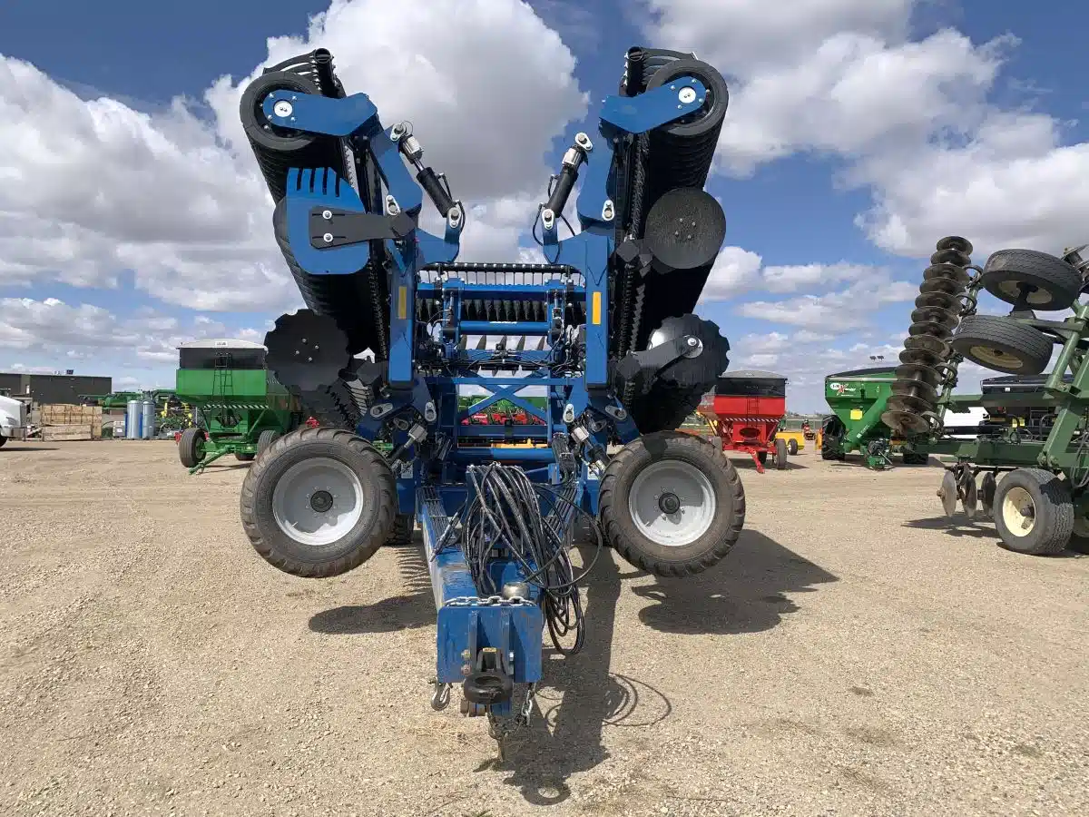 Gallery image 2 for New 2023 Kinze MACH TILL 362 Disc High Speed