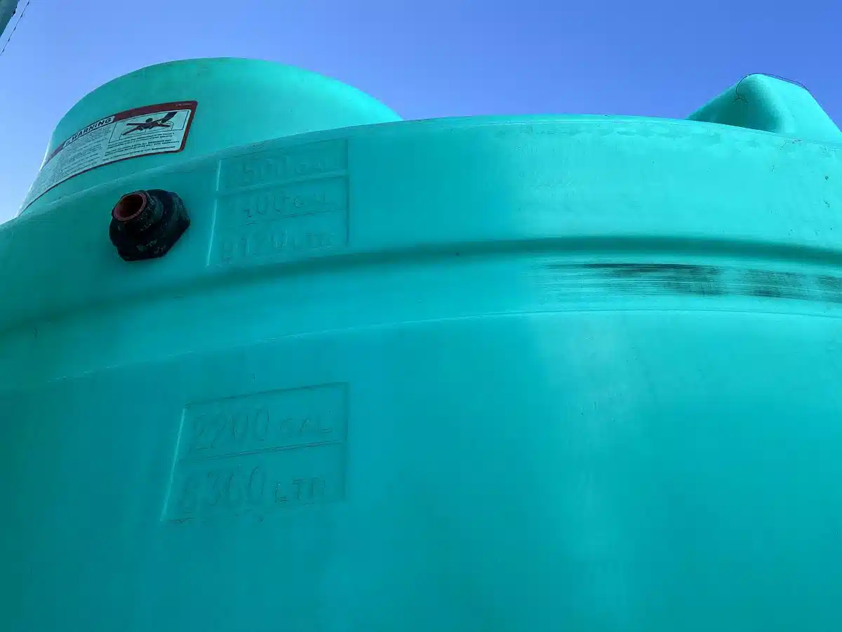 Gallery image 2 for New 2024 Enduraplas THV02500FG Fertilizer Tank